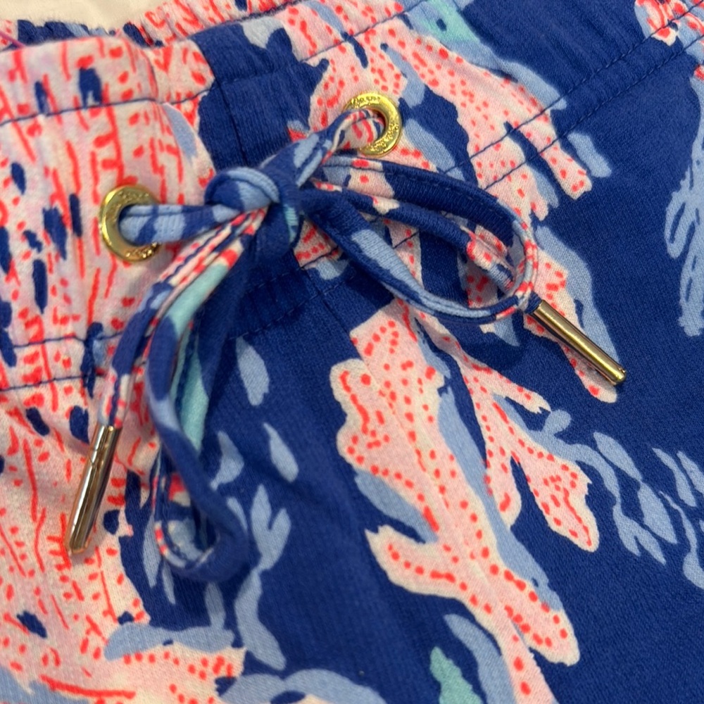 NWT Lilly Pulitzer Emora Knit Pant Coral Patterned Crop Length French Terry L - Picture 4 of 5